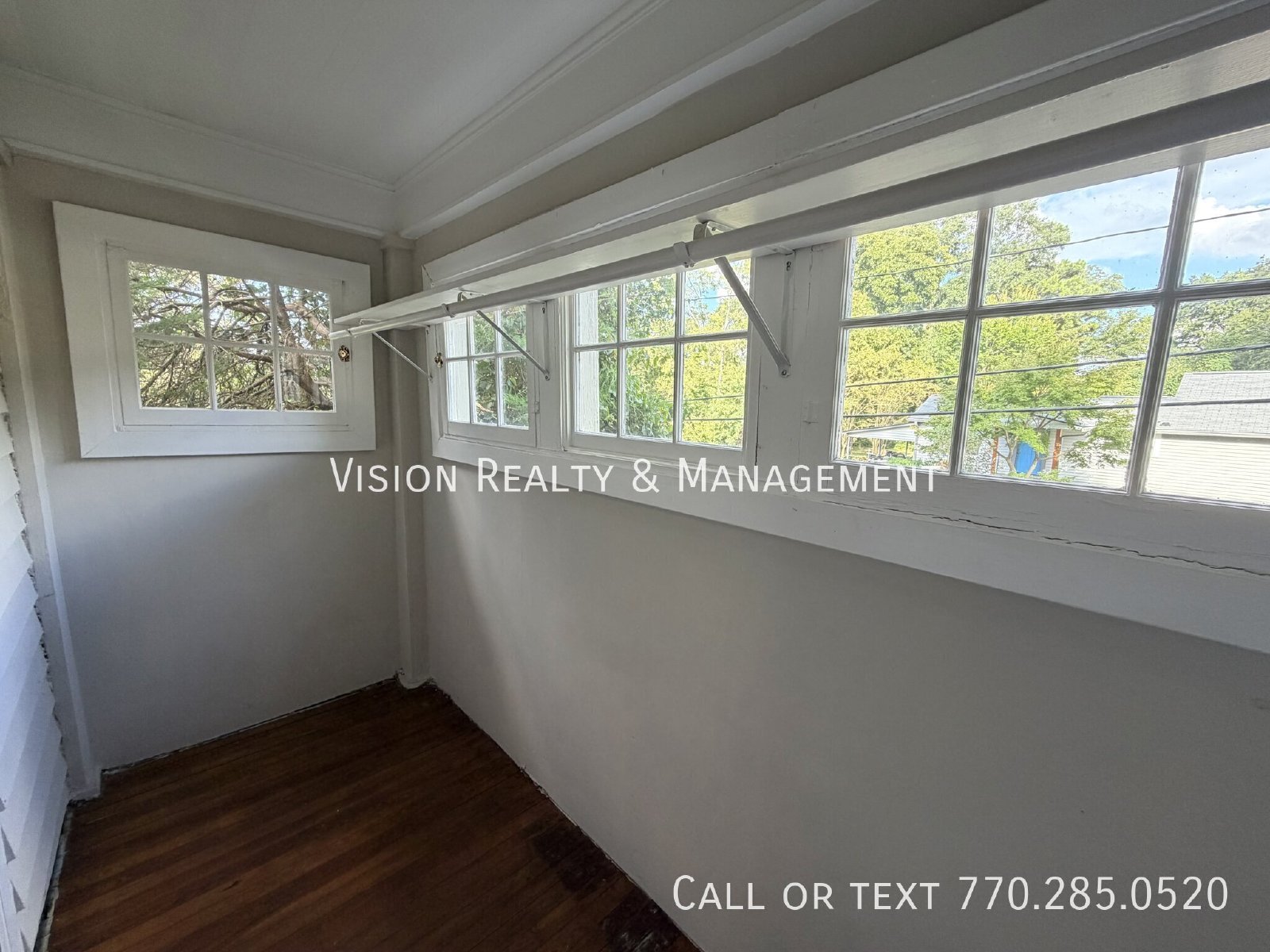 617 Spring St property image