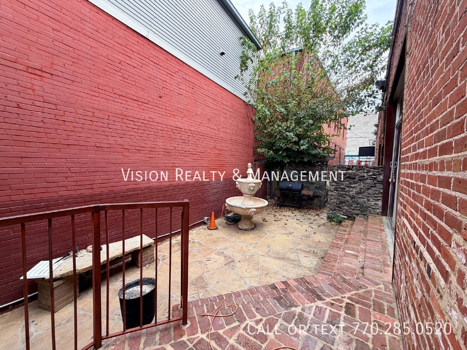 299 Peters St SW property image