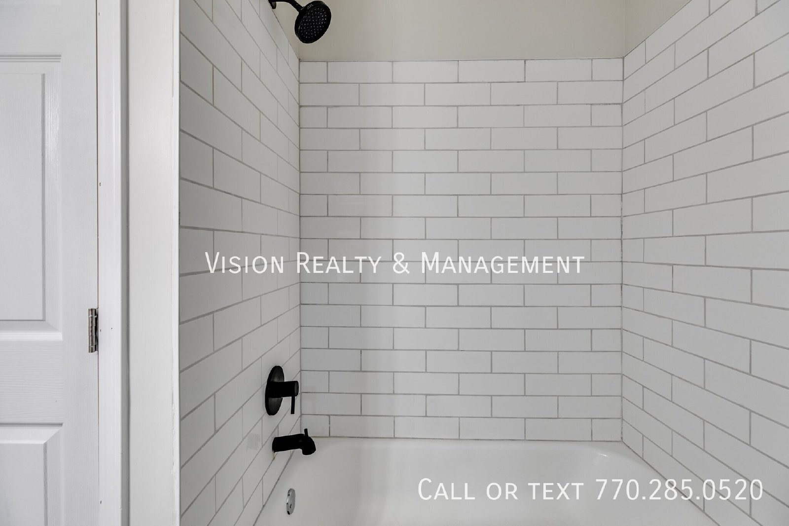 2 Bedroom 1.5 Bathroom inside Bremen property image