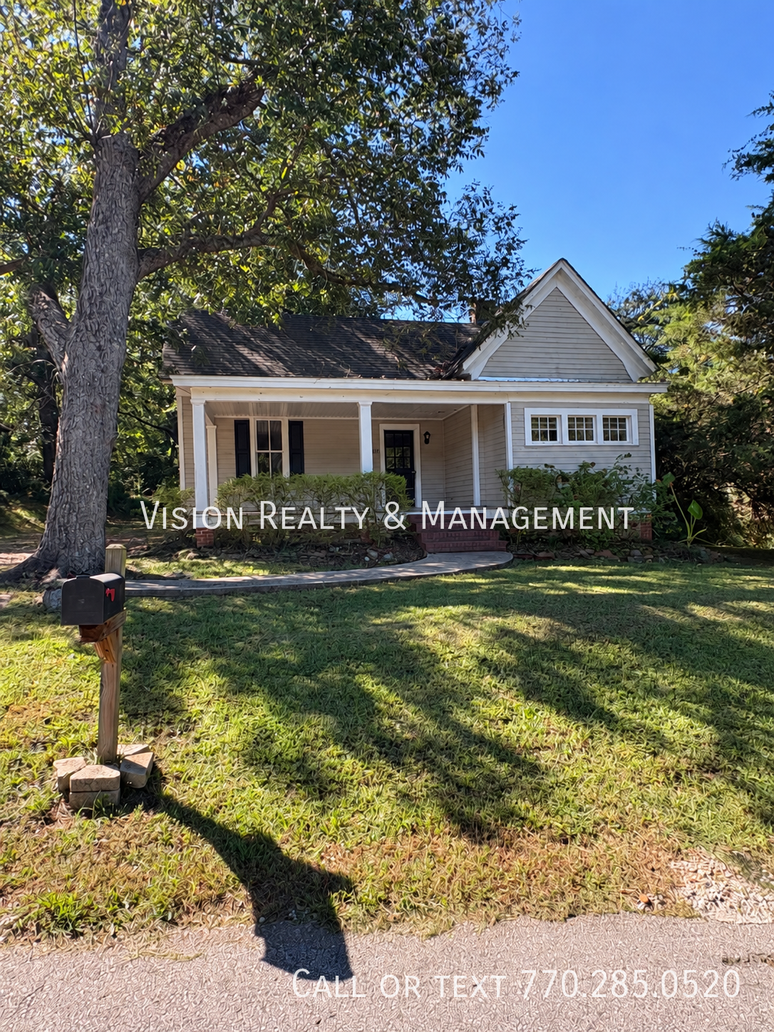 617 Spring St property image