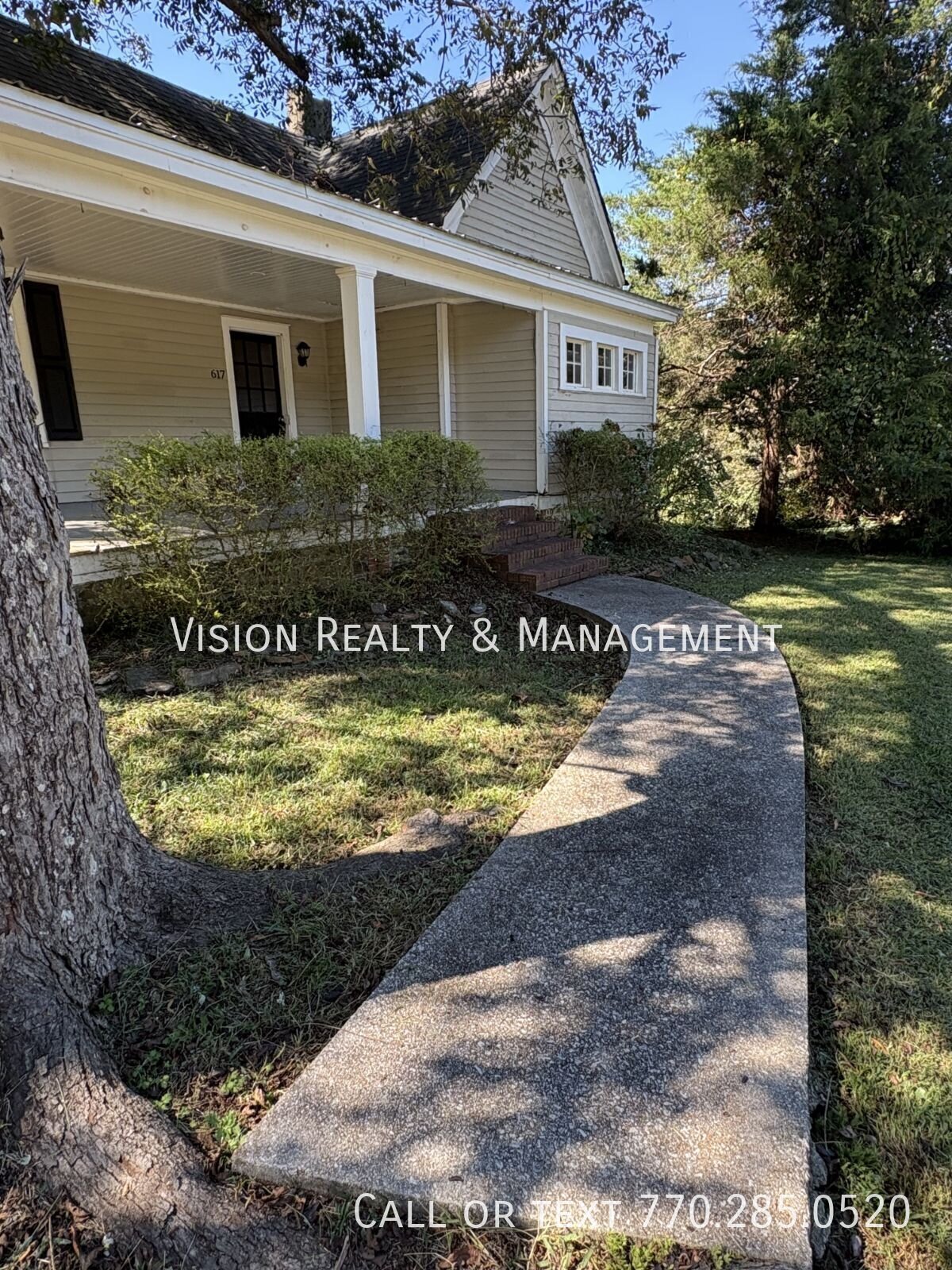 617 Spring St property image