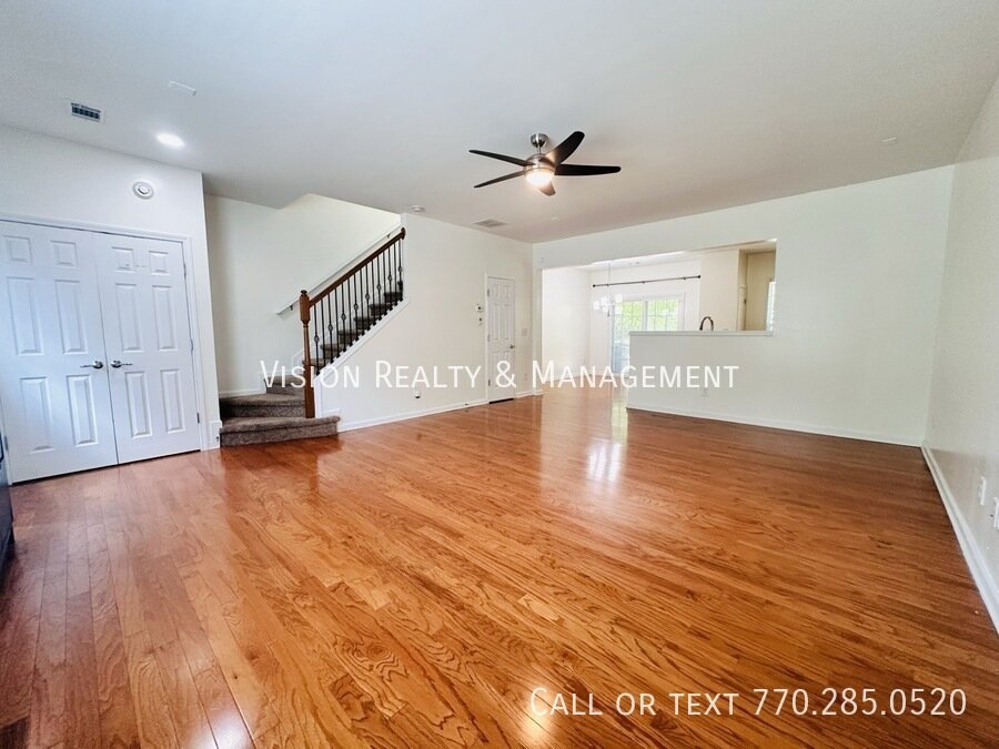 Beautiful 3 BD 2.5 BA Townhome property image