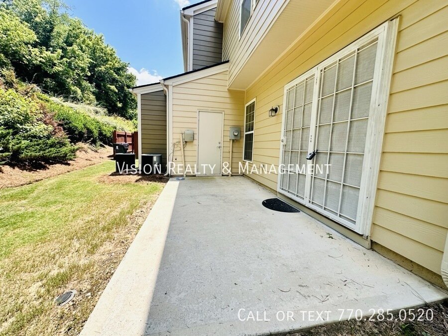 Beautiful 3 BD 2.5 BA Townhome property image