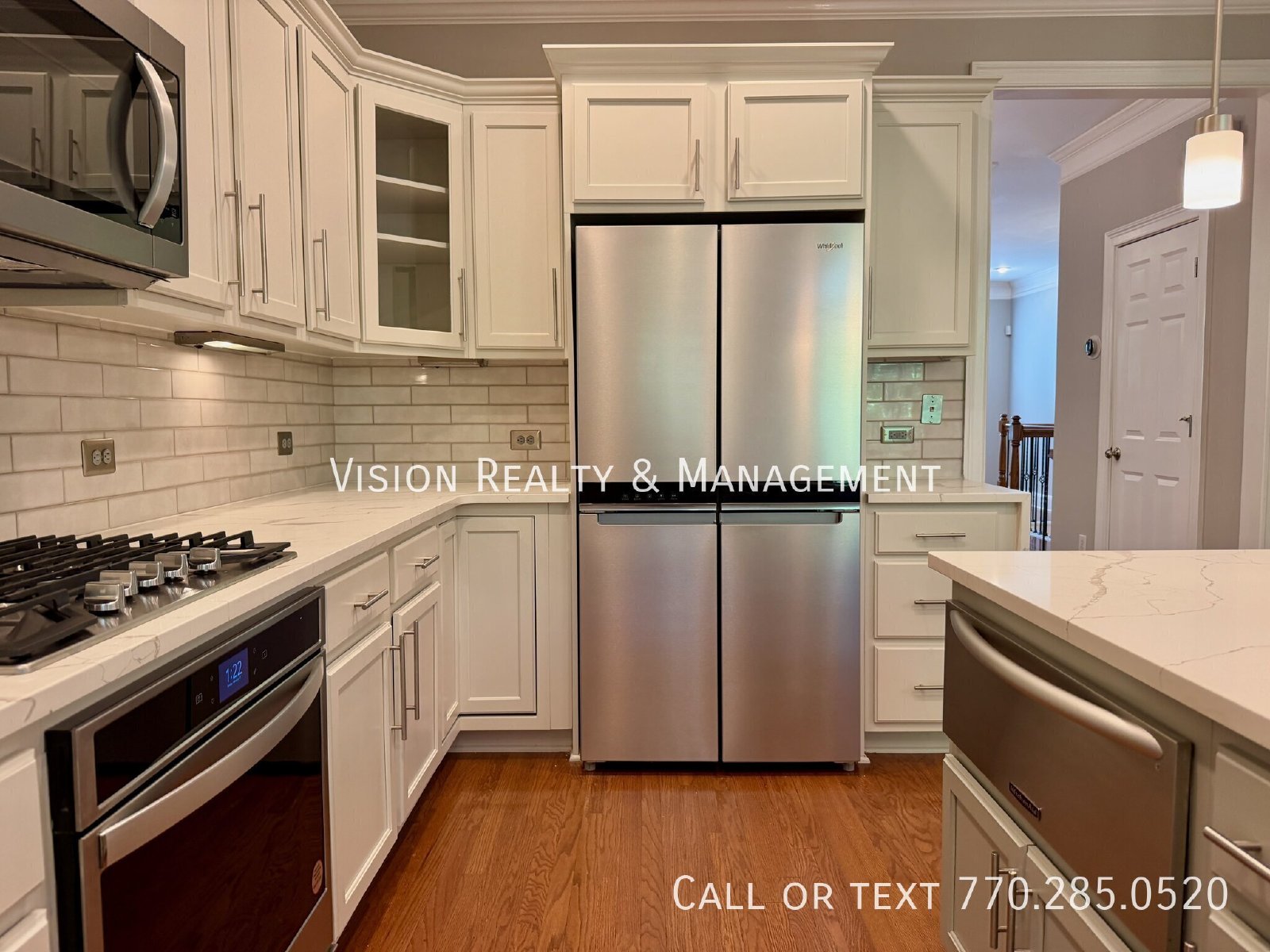 Luxury Townhome in Gate Community! property image