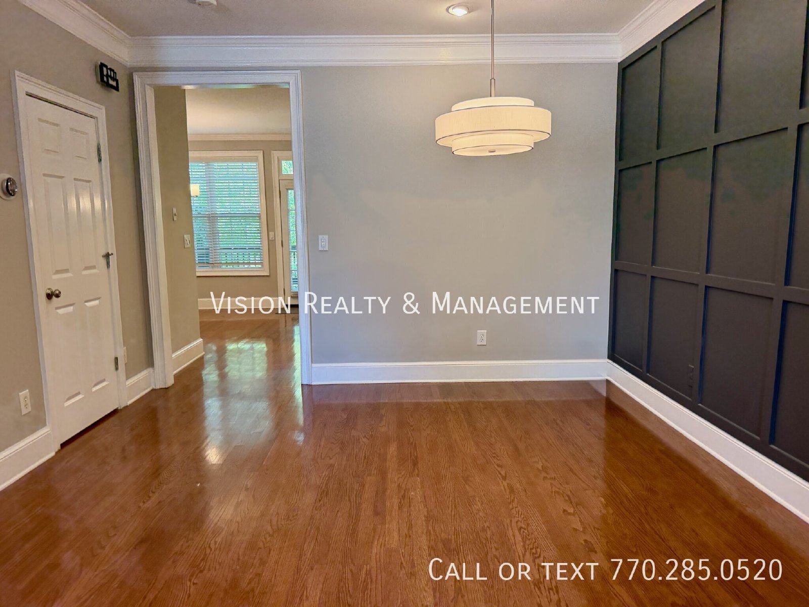 Luxury Townhome in Gate Community! property image
