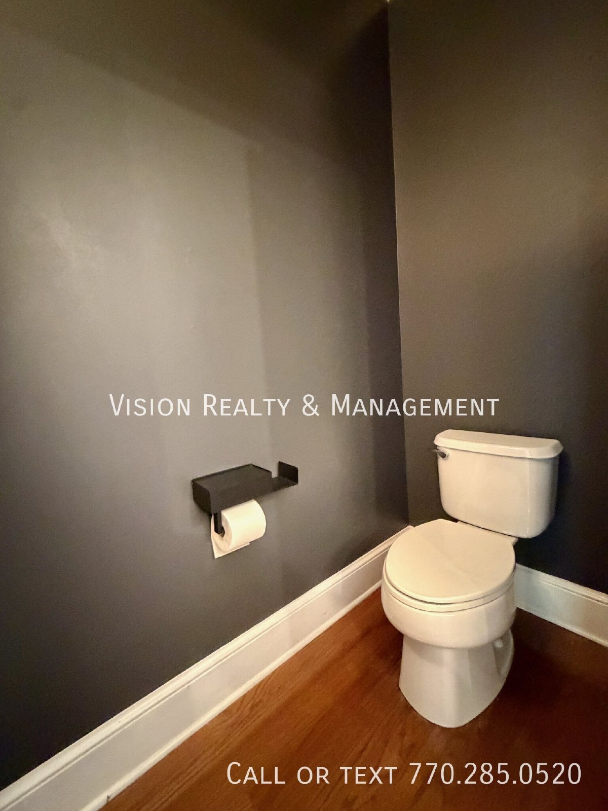 Luxury Townhome in Gate Community! property image