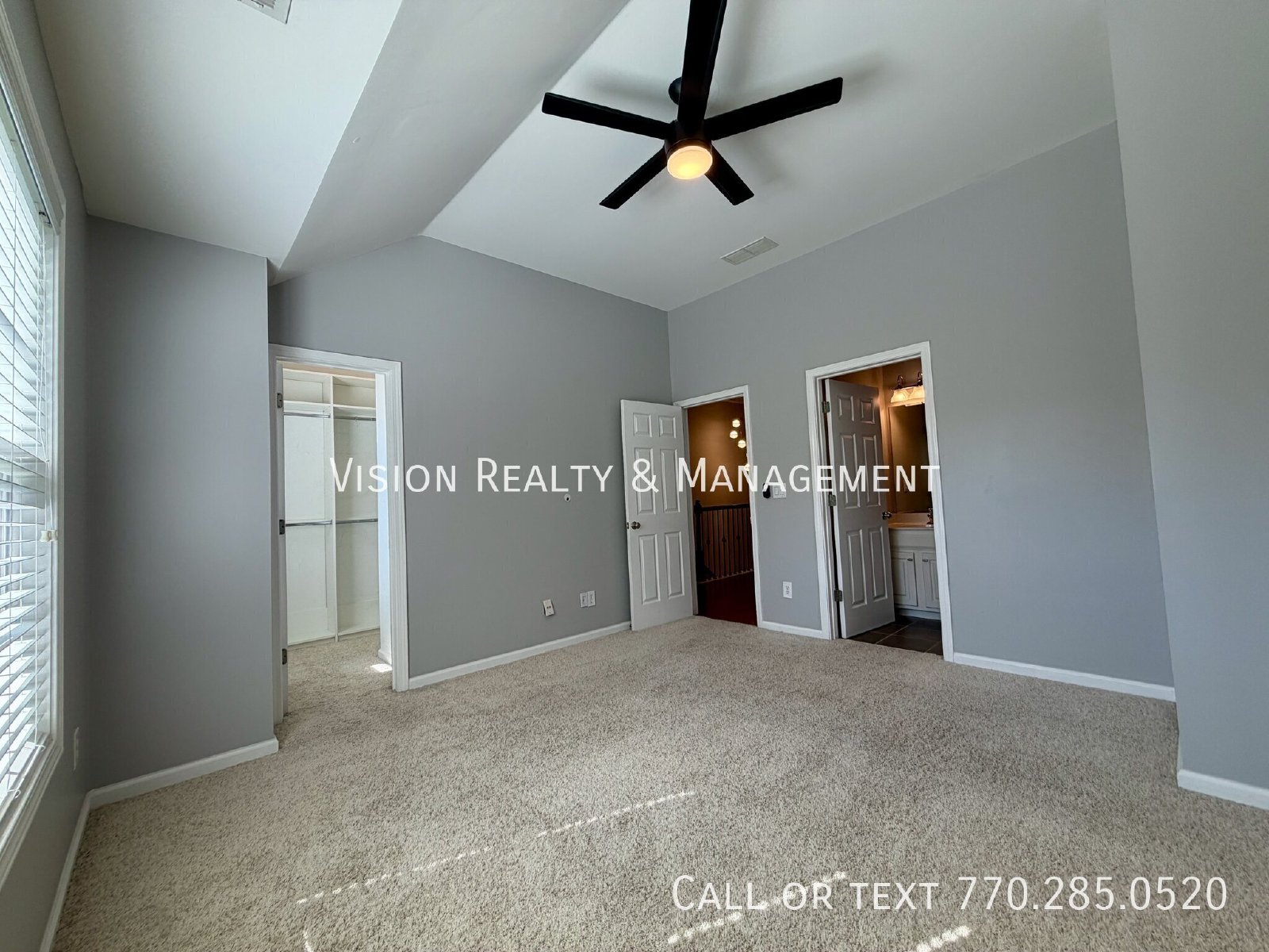 Luxury Townhome in Gate Community! property image