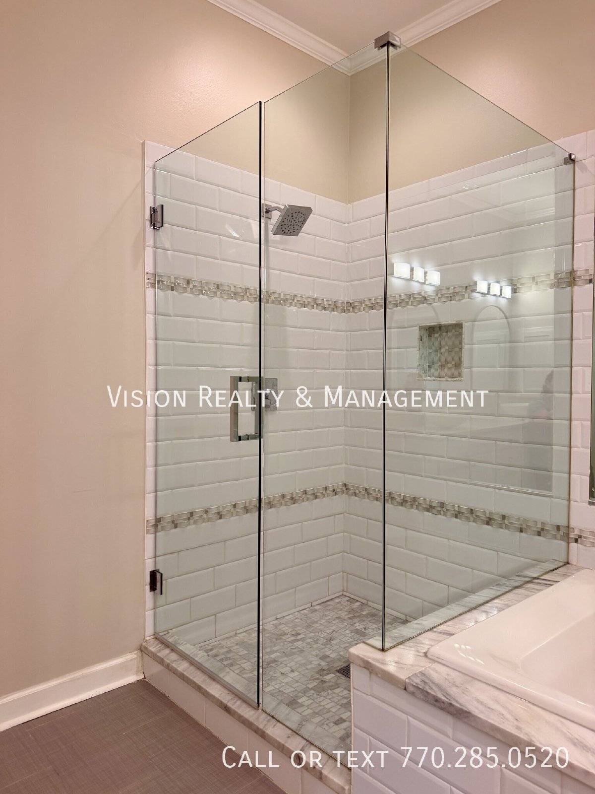 Luxury Townhome in Gate Community! property image