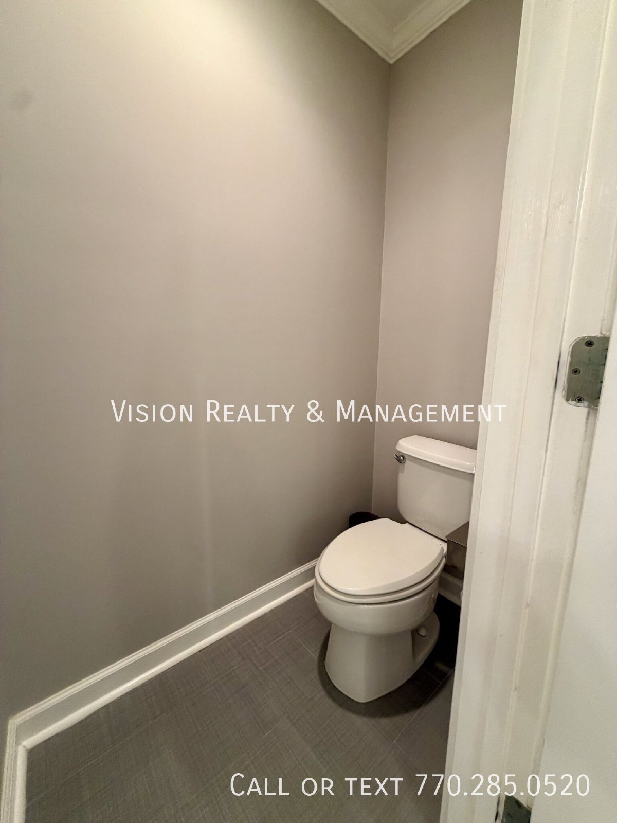 Luxury Townhome in Gate Community! property image
