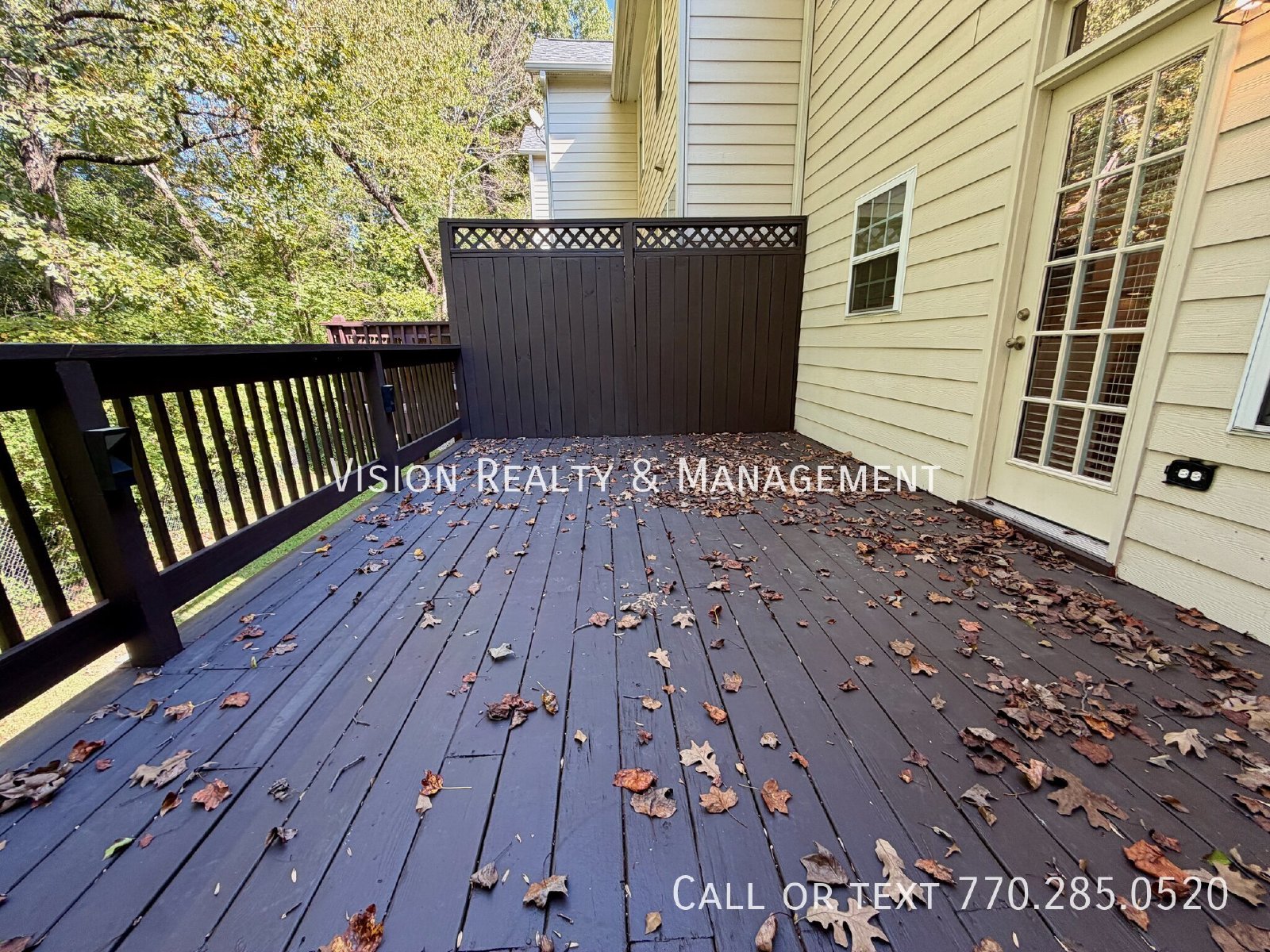 Luxury Townhome in Gate Community! property image