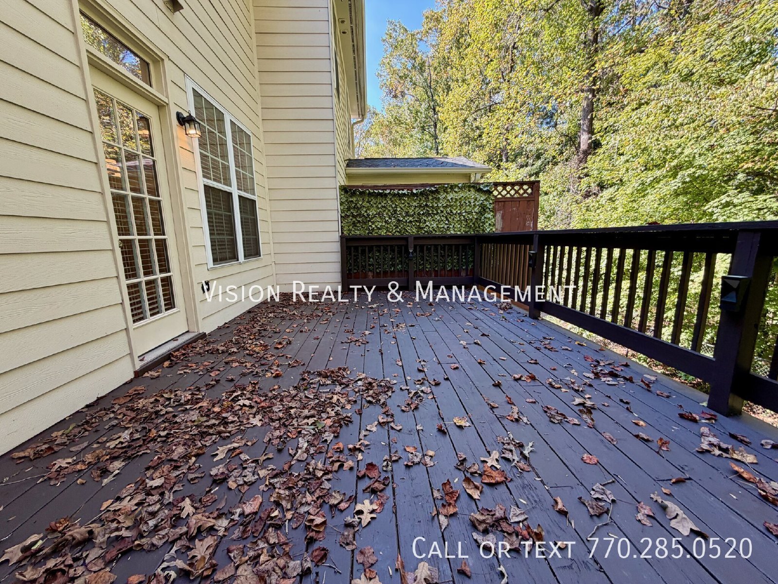 Luxury Townhome in Gate Community! property image