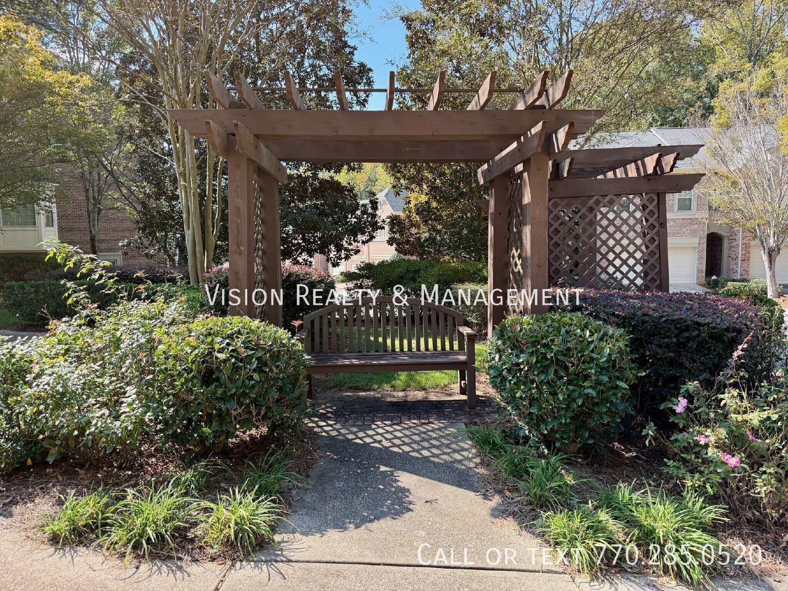 Luxury Townhome in Gate Community! property image