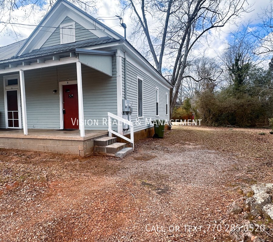 112 B Peachtree St property image